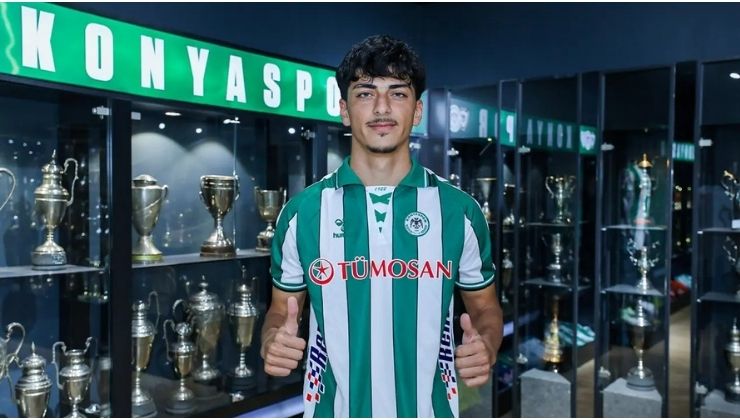 Konyaspor’da beklenen imza atıldı