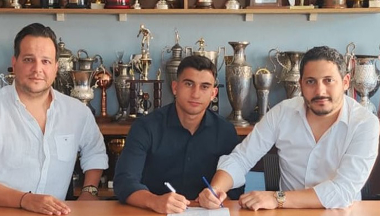 Konyasporlu futbolcu 2. Lig ekibine gitti