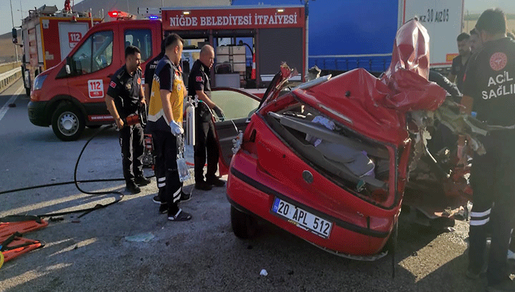 Niğde-Pozantı Otoyolu’nda feci kaza: 2 ölü, 3 yaralı