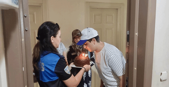 Polislerden özel çocuğa unutulmaz sürpriz
