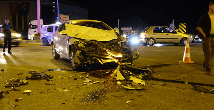 Tavşanlı ‘da trafik kazası, 3 yaralı