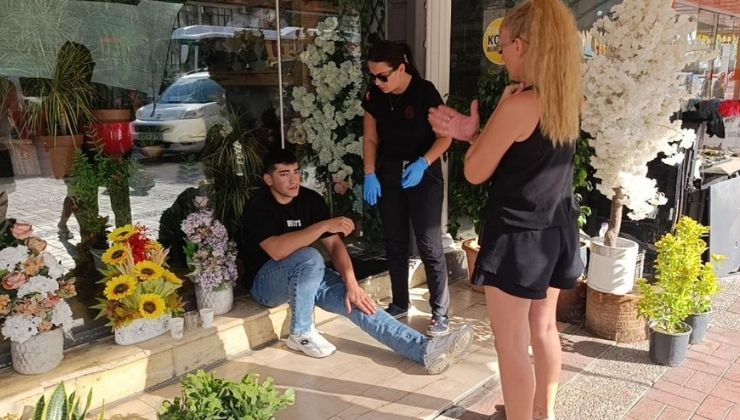 Ticari taksiyle çarpışan motosiklet savrulup başka bir otomobile çarptı: 1 yaralı