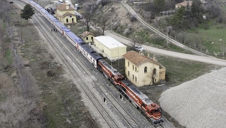 Turistik Karaelmas Treni sonbahar seferlerine başlıyor