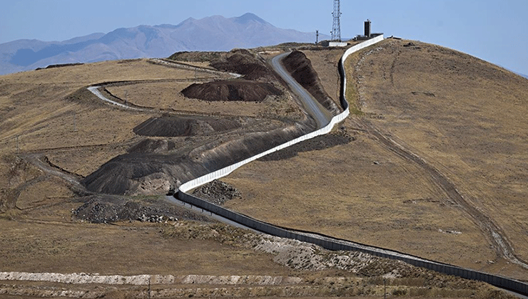 Van-İran sınırında inşa edilen güvenlik duvarının 204 kilometresi tamamlandı