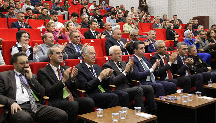 320 akademisyen, NEÜ’de tarımın geleceğini konuştu