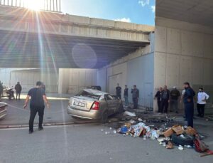 Konya’da otomobil üst geçitten yola düştü: 2 yaralı