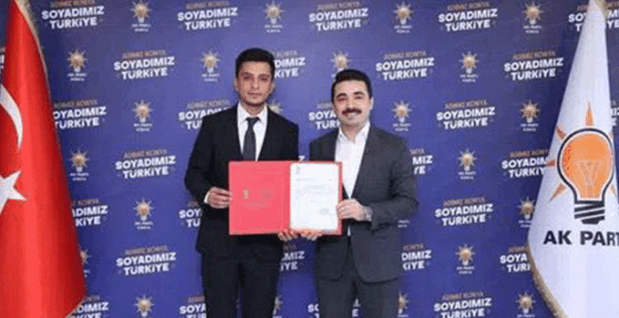 AK gençlikte bayrak değişimi