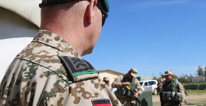 Almanya’da “askerlik hizmetinin modernizasyonu” tartışılıyor