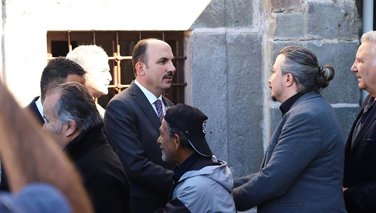 Altay, esnafla buluştu