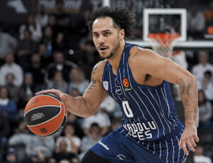 Anadolu Efes, Paris deplasmanında