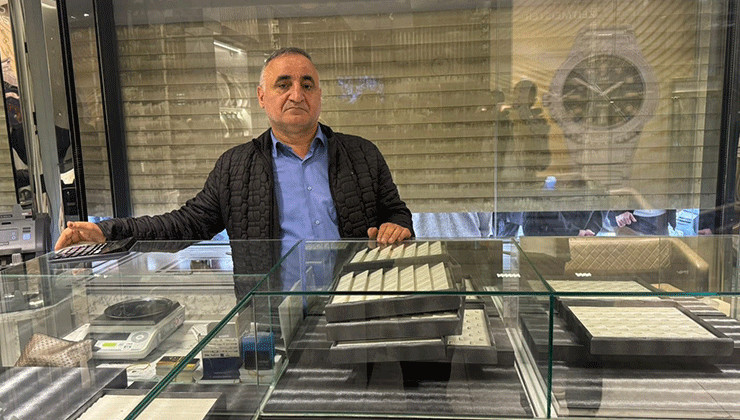 Bahçelievler’de kuyumcu soygunu: 1 dakikada 3 kilo altını çaldılar