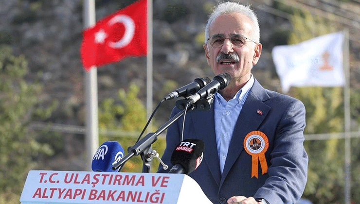 Bakan Uraloğlu: Son 23 yılda, kara yolu altyapımıza yaptığımız yatırımlarla Türkiye’yi adeta yeniden inşa ettik