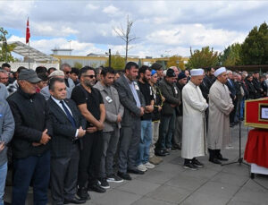 Balıkesir’de cezaevi firarisi tarafından öldürülen uzman çavuş Ekri’nin cenazesi toprağa verildi