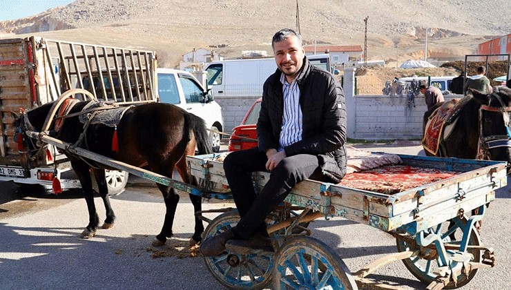 Başkan Apil’den tarım ve hayvancılığa dikkat çeken poz