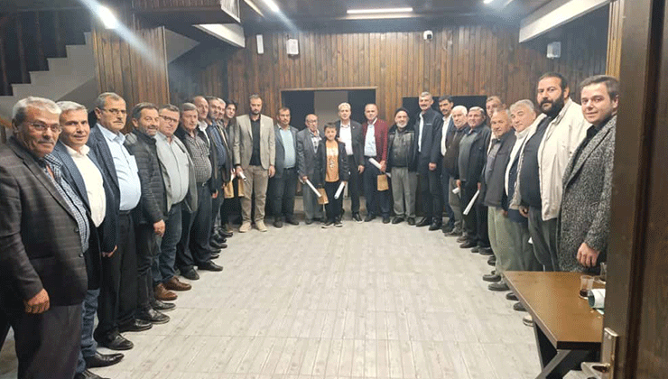 Başkan Karaca’dan muhtarlara anlamlı hediye