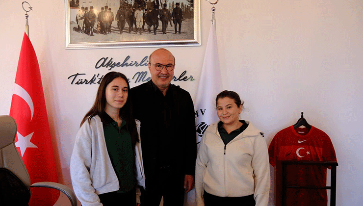 Başkan Köksal öğrencilerle