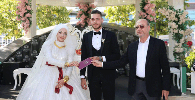 Başkan Pekyatırmacı, genç çiftlerin mutluluğuna ortak oldu