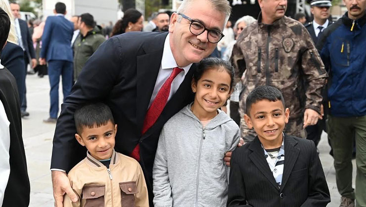 Başkan Ustaoğlu: Yaşasın Cumhuriyet!