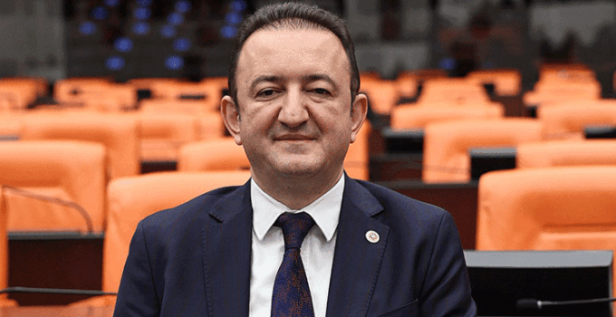 Bektaş Prof. Üçok’u unutmadı