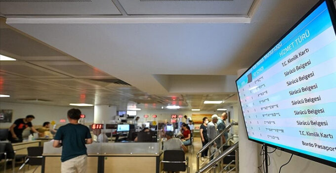 Bir haftada 115 bin 135 kişi ehliyetini yeniledi