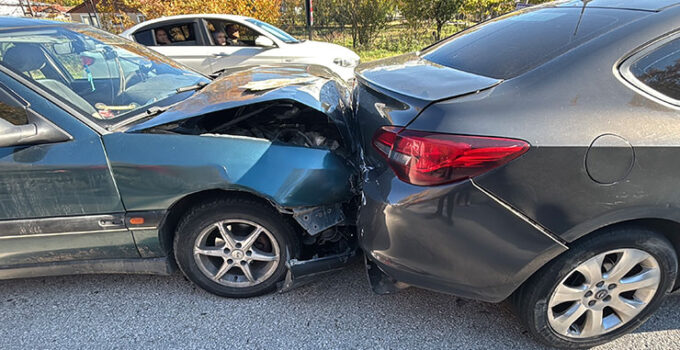 Bolu-Abant yolunda zincirleme kaza: 3 yaralı