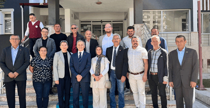 CHP Seydişehir İlçe Başkanı Abdullah Deniz mazbatasını aldı
