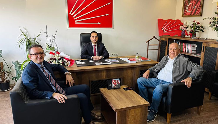 Çiçeği burnunda başkana ziyaret