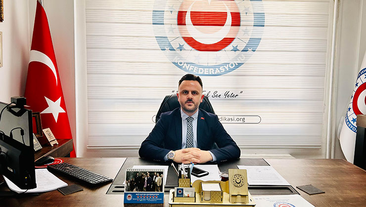 Cumhuriyet: Şehitlerin kanıyla, gazilerin onuruyla yükselen emanet