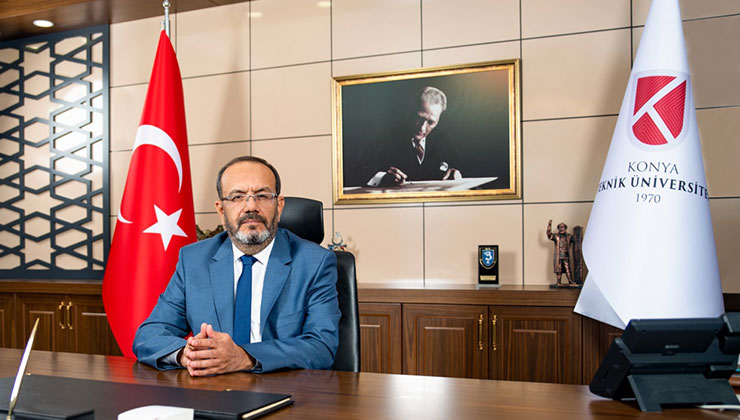 “En büyük sorumluluğumuz cumhuriyetimizin değerlerine sahip çıkmak”