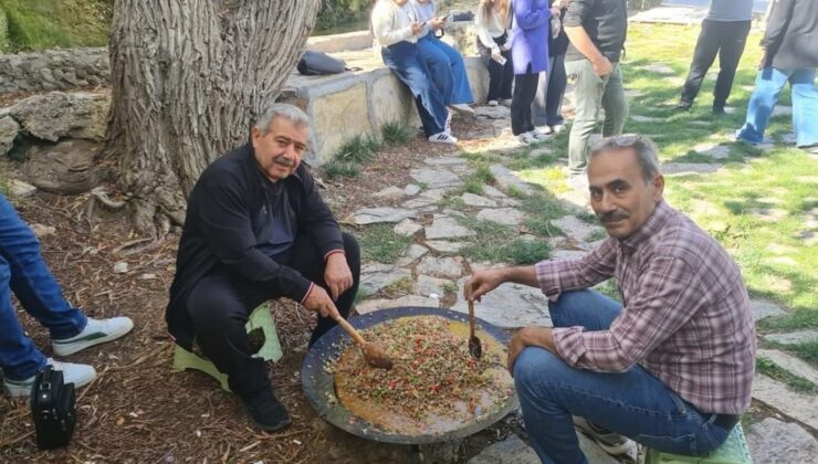 Geleneksel tanışma pikniğinde buluştular