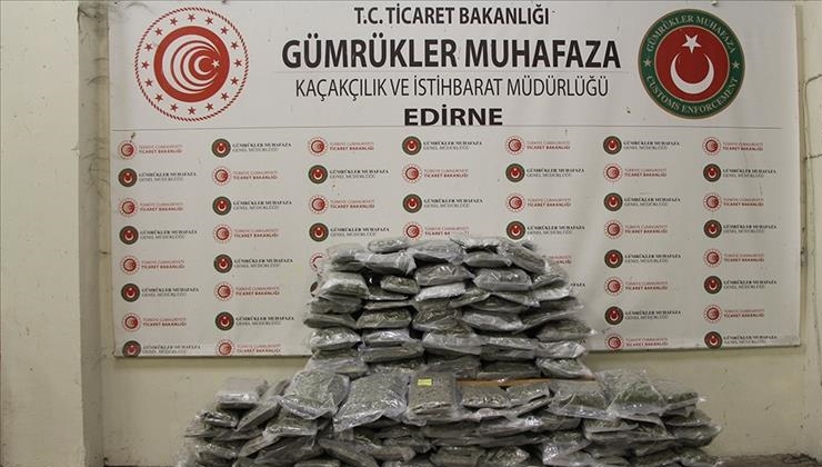 Gümrükler Muhafaza Müdürlüğü ekipleri, 1,3 ton uyuşturucu madde ele geçirdi