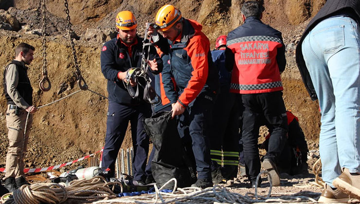 İşçi 30 metrelik kuyuya düştü, ekipler seferber oldu