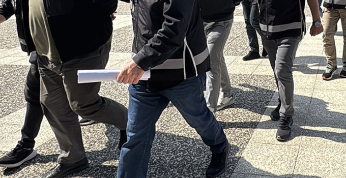 İstanbul merkezli 11 ilde FETÖ/PDY operasyonunda gözaltına alınan 20 şüpheliye tutuklama talebi