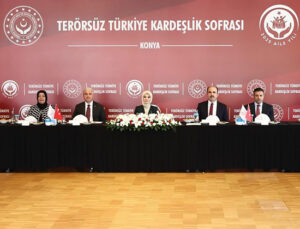 “Kahramanlarımızı rahmetle, gazilerimizi minnetle anıyorum”