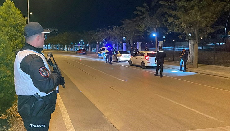 Karaman polisinden kent merkezinde ‘şok’ asayiş uygulaması