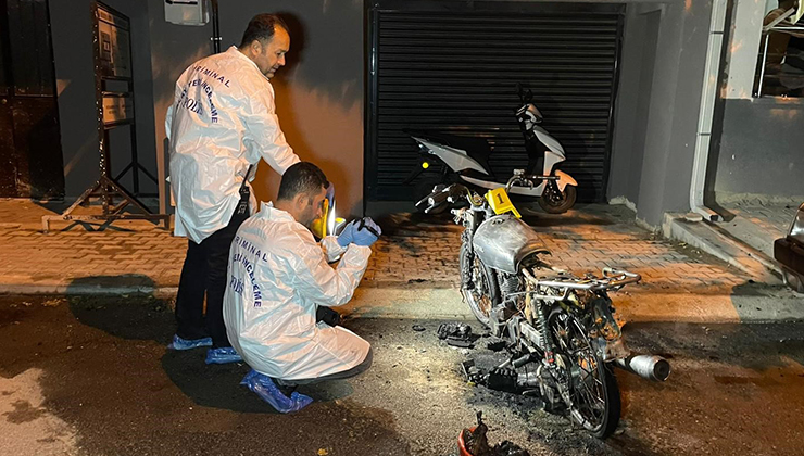 Karaman’da bir kişi iddia üzerine motosikletini yaktı