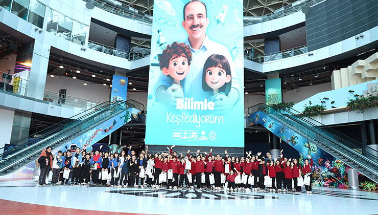 Konya Büyükşehir, 13 bin öğrenciyi bilimle buluşturuyor