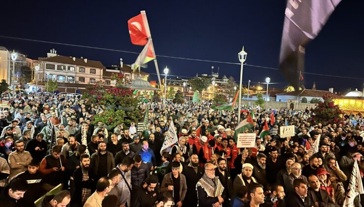 Konya Mevlana Meydanında Sumud’a DUA İsrail’e lanet