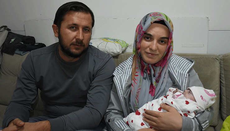 Konya’da 25 haftalıkken doğan  Asel bebek, 3,5 aylık tedavi sonrası ailesine kavuştu