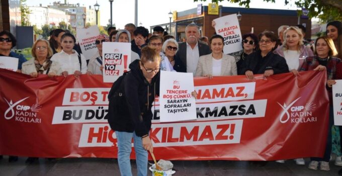 Konya’da ‘boş tencere’ yürüyüşü