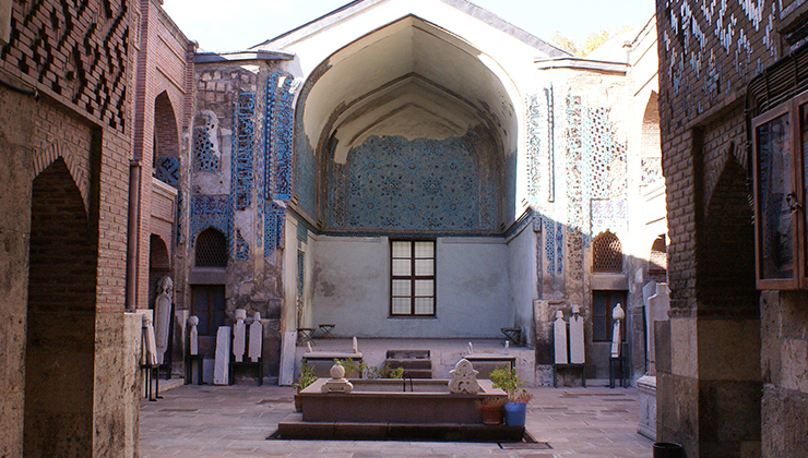 Konya’da çinileriyle ünlü medrese göz kamaştırıyor