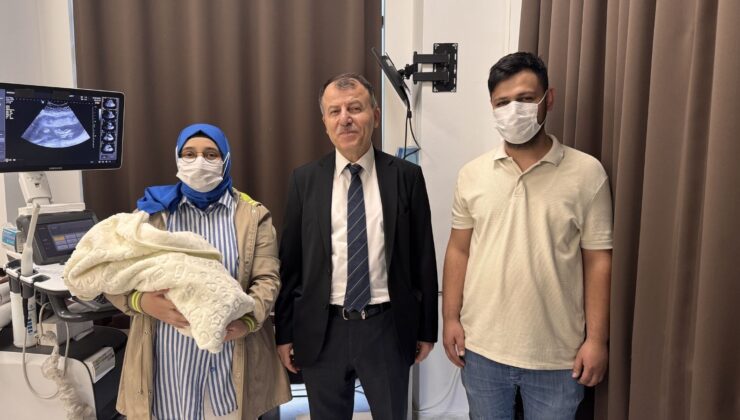 Konya’da eli ve ayakları gelişmeyen bebeğe anne karnında müdahale edildi