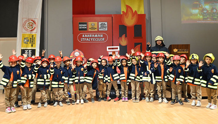 Konya’nın 31 ilçesindeki 1. sınıf öğrencileri itfaiye bilinci kazanıyor