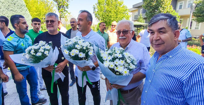 Konyaspor Başkanı Atiker: Hocamıza güvenimiz tamdır!