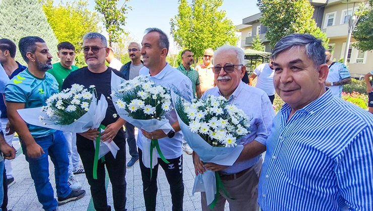 Konyaspor Başkanı Atiker: Hocamıza güvenimiz tamdır!