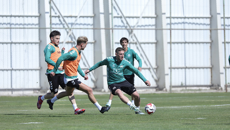 Konyaspor, hazırlıklarını turnuva maçıyla sürdürdü