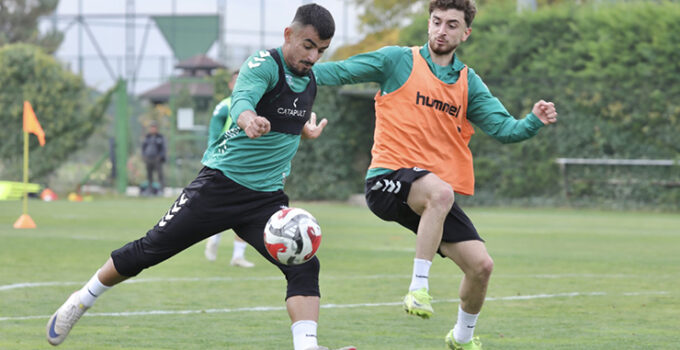 Konyaspor’da yenileme idmanı yaptı