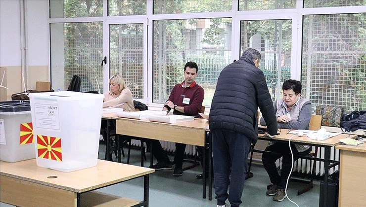 Kuzey Makedonya’da halk yerel seçim için sandık başında