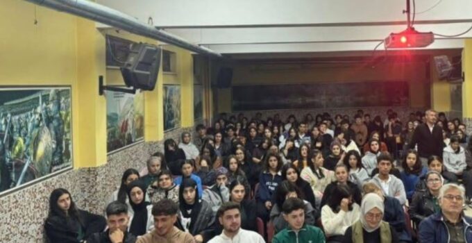 Lise öğrencilerine üniversite hazırlık eğitimi