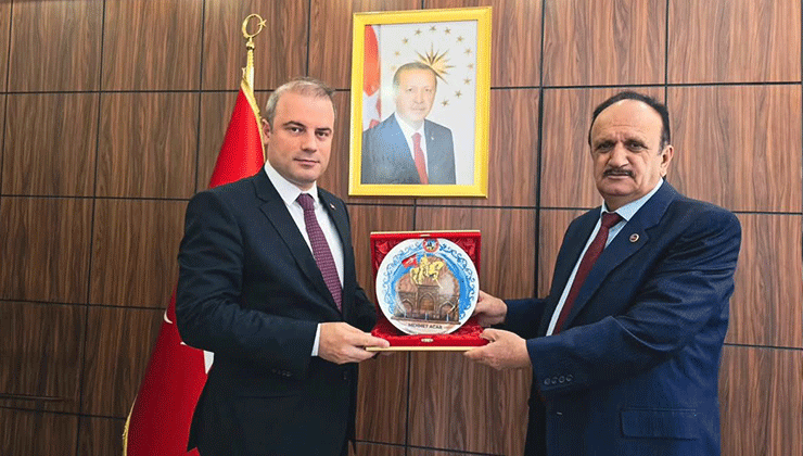 Müdür Ayvaz’ı makamında ağırladı